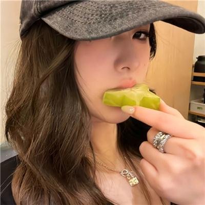 泰版秘密花园海报